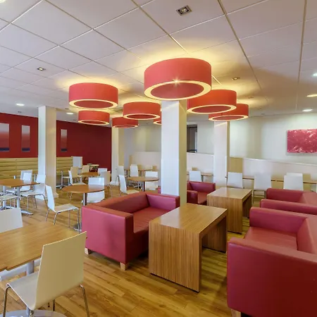 Travelodge St Nicholas 斯卡伯勒