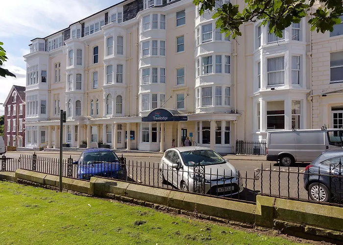 호텔 Travelodge St Nicholas 2*